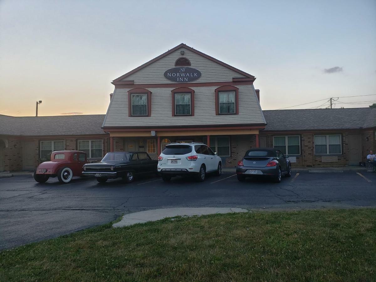 Norwalk Inn Exterior foto